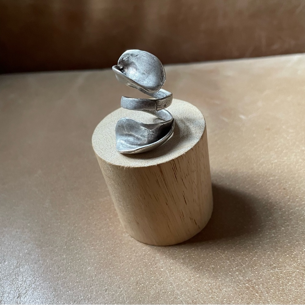 Chunky statement brass wrap adjustable natural organic ring sculptural silver - Picture 5 of 8